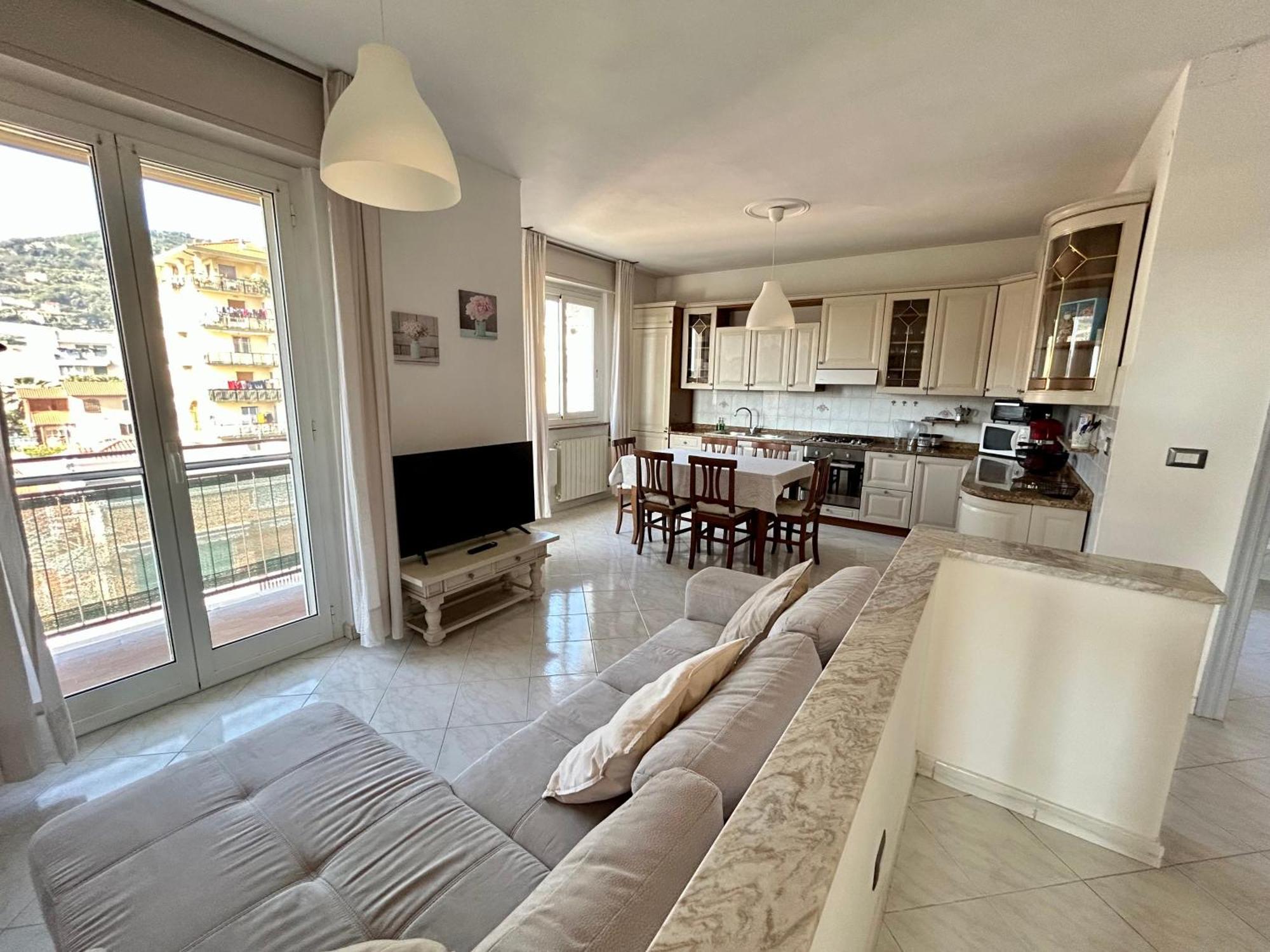 Lmhouse Apartman Arma di Taggia Kültér fotó
